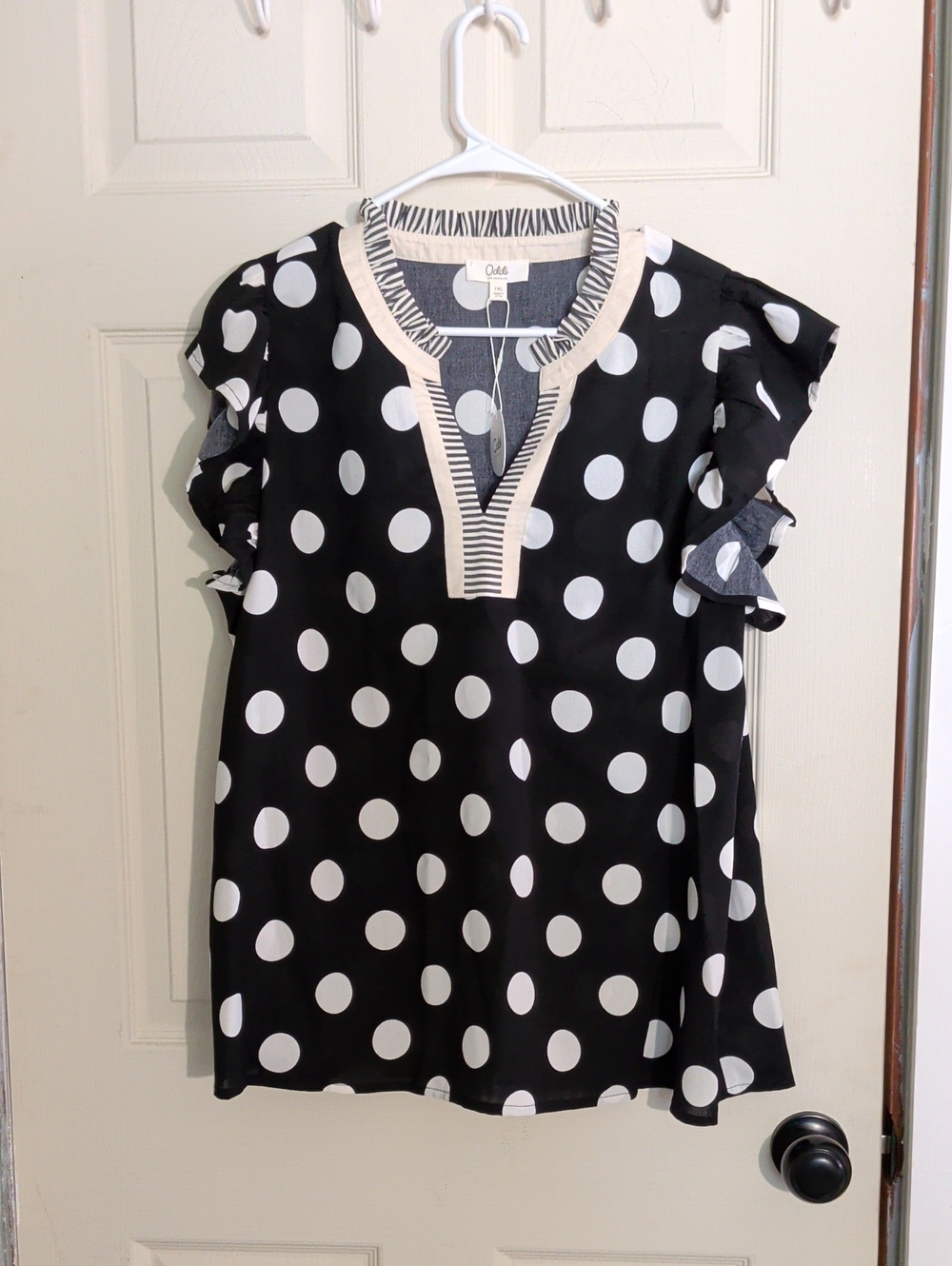 Oddi NWT 1X Black/White Top